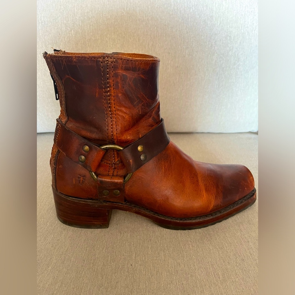 Frye Harness boots -Size 8 women’s